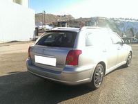 Gebraucht Toyota Avensis 116 PS (85 kW) 2004 Silber metallic Kombi