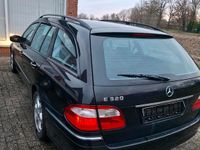 Gebraucht Mercedes E320 224 PS (164 kW) 2004 Schwarz Kombi