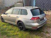 Gebraucht VW Golf VII 150 PS (110 kW) 2017 Gold Kombi