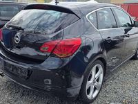 Gebraucht Opel Astra Design Edition 140 PS (102 kW) 2011 Karbonschw graphitschw midnigh Limousine