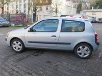 Gebraucht Renault Clio II 58 PS (42 kW) 2001 Grau Kleinwagen