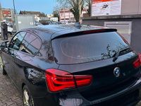 Gebraucht BMW 118 Sport Line 150 PS (110 kW) 2019 Schwarz Kleinwagen