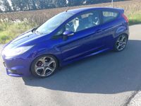 Gebraucht Ford Fiesta ST 182 PS (133 kW) 2014 Blau Kleinwagen