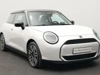 Gebraucht Mini Cooper Classic 135 kW (184 PS) 2025 Weiß Kleinwagen