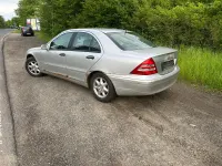 Gebraucht Mercedes C180 130 PS (95 kW) 2001 Silber Limousine
