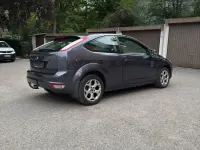 Gebraucht Ford Focus 105 PS (77 kW) 2009 Grau Coupé