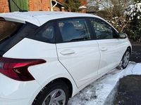 Gebraucht Hyundai i20 Select 84 PS (61 kW) 2022 Weiß Kleinwagen