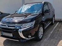Gebraucht Mitsubishi Outlander P-HEV Top 203 PS (149 kW) 2017 Schwarz SUV
