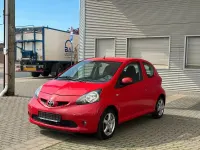 Gebraucht Toyota Aygo Cool 68 PS (50 kW) 2008 Rot Kleinwagen