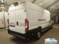 Gebraucht Peugeot Boxer 180 PS (132 kW) 2024 Weiss icy Van