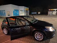 Gebraucht Opel Astra 90 PS (66 kW) 2005 Schwarz Kleinwagen