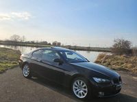 Gebraucht BMW 325 Shadowline 218 PS (160 kW) 2007 Schwarz Coupé