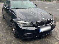Gebraucht BMW 318 Sport Line 143 PS (105 kW) 2011 Schwarz Limousine