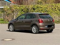 Gebraucht VW Polo Highline 90 PS (66 kW) 2015 Braun Kleinwagen