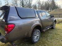 Gebraucht Mitsubishi L200 178 PS (130 kW) 2014 Braun Pickup