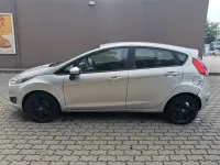Gebraucht Ford Fiesta Champions Edition 95 PS (69 kW) 2013 Silber Limousine