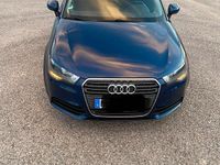 Gebraucht Audi A1 86 PS (63 kW) 2012 Blau Kleinwagen
