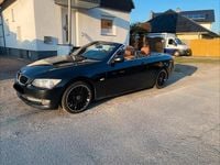 Gebraucht BMW 320 Cabriolet 184 PS (135 kW) 2011 Schwarz Cabrio