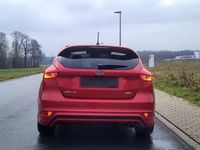 Gebraucht Ford Focus ST-Line 182 PS (133 kW) 2018 Rot Limousine