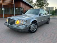 Second-hand Mercedes E280 193 CP (141 kW) 1995 Argintiu Berlinǎ