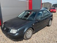 Gebraucht VW Bora 116 PS (85 kW) 2001 Grau Limousine