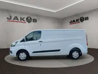 Używany Ford Transit Trend 105 KM (77 kW) 2022 Biały Minivan