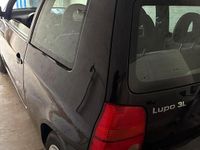 Gebraucht VW Lupo 60 PS (44 kW) 2001 Schwarz Kleinwagen