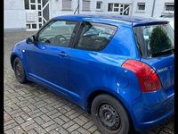 Second-hand Suzuki Swift 95 CP (69 kW) 2007 Albastru Hatchback