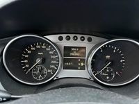 Gebraucht Mercedes R320 224 PS (164 kW) 2007 Silber Van / Kleinbus