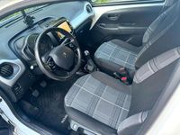 Gebraucht Peugeot 108 Style 82 PS (60 kW) 2016 Weiß Kleinwagen
