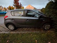 Gebraucht Hyundai i20 77 PS (56 kW) 2010 Grau Kleinwagen