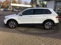 Gebraucht VW Tiguan Active 150 PS (110 kW) 2022 Weiß SUV