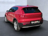 Gebraucht Volvo XC40 Momentum 129 PS (94 kW) 2022 Rot SUV
