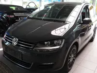 Gebraucht VW Sharan Comfortline 140 PS (102 kW) 2015 Uranograu Van / Kleinbus