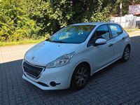 Gebraucht Peugeot 208 Access 68 PS (50 kW) 2012 Weiß Kleinwagen