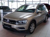 Gebraucht VW Tiguan Trendline 150 PS (110 kW) 2017 Titanium beige SUV