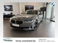 Gebraucht BMW 530 Luxury Line 286 PS (210 kW) 2022 Berninagrau bernsteineffekt Kombi