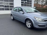 Gebraucht Opel Astra 105 PS (77 kW) 2004 Blau Kleinwagen