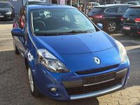 Gebraucht Renault Clio II Dynamique 75 PS (55 kW) 2009 Extremblau Kleinwagen