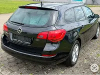 Gebraucht Opel Astra Design Edition 110 PS (80 kW) 2011 Schwarz Kombi