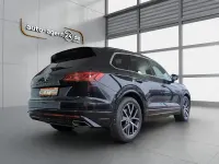 Gebraucht VW Touareg R-line 421 PS (309 kW) 2019 Deep black perleffekt SUV
