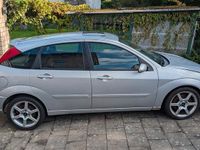 Gebraucht Ford Focus ST 173 PS (127 kW) 2004 Silber Limousine