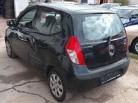 Gebraucht Hyundai i10 Edition+ 67 PS (49 kW) 2009 Stone black Kleinwagen