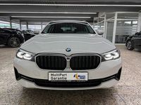 Gebraucht BMW 520 184 PS (135 kW) 2022 Weiß Limousine