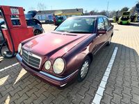 Brugt Mercedes E230 Elegance 150 HK (110 kW) 1996 Rød Sedan