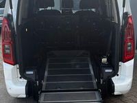 Używany Opel Combo 102 KM (75 kW) 2021 Biały Minivan