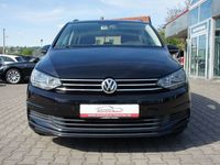 Gebraucht VW Touran Comfortline 150 PS (110 kW) 2016 Schwarz deep black perleffekt metallic Van / Kleinbus