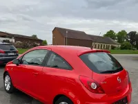 Gebraucht Opel Corsa Active 69 PS (50 kW) 2013 Rot Kleinwagen