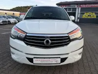 Gebraucht SsangYong Rodius Quartz 178 PS (130 kW) 2018 Weiß Van / Kleinbus