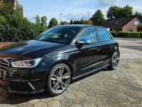 Gebraucht Audi S1 Sportback Ambiente 320 PS (235 kW) 2015 Schwarz Kleinwagen